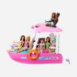 Child playing with Dream Boat Play Set toy boat - Baby Music